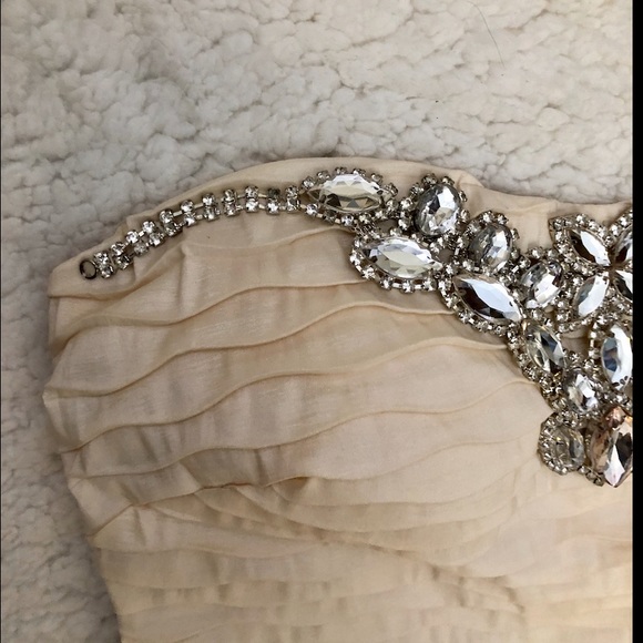 Strapless Sweetheart Dress - Picture 2 of 10